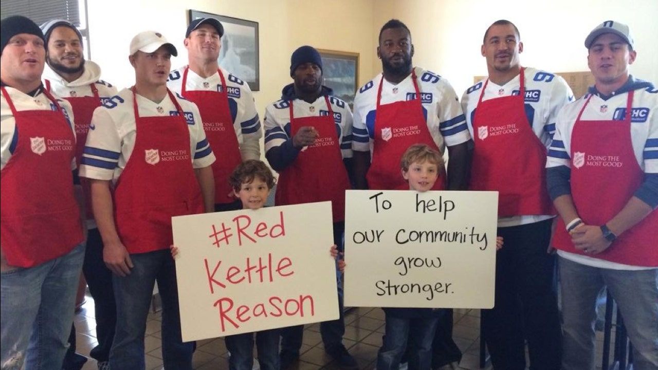 Cowboys serve early Thanksgiving for a cause
